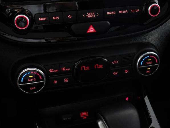 Kia Soul III с пробегом 2022 года, цена 2 499 000 рублей, 47982 км, хэтчбек, Автокод Объявления
