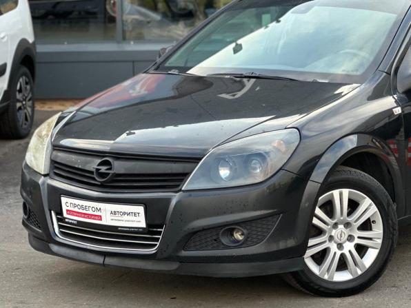 Opel Astra H Рестайлинг с пробегом 2012 года, цена 509 000 рублей, 232552 км, седан, Автокод Объявления