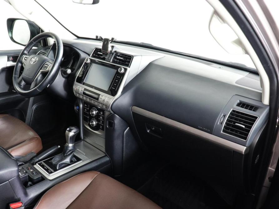 Toyota Land Cruiser Prado 150 Series Рестайлинг 2 Химки  - изображение 11