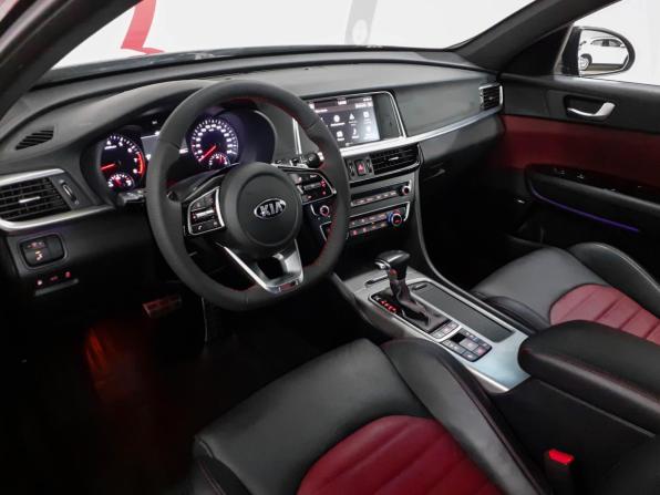 Kia Optima IV Рестайлинг с пробегом 2019 года, цена 2 098 000 рублей, 141520 км, седан, Автокод Объявления