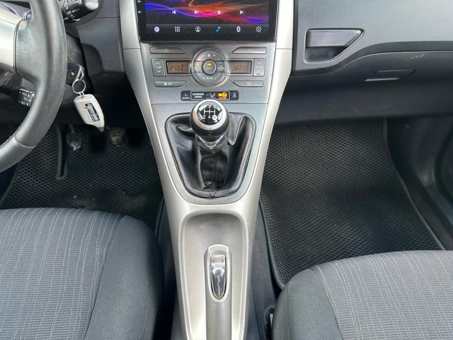Toyota Auris I Екатеринбург  - изображение 11
