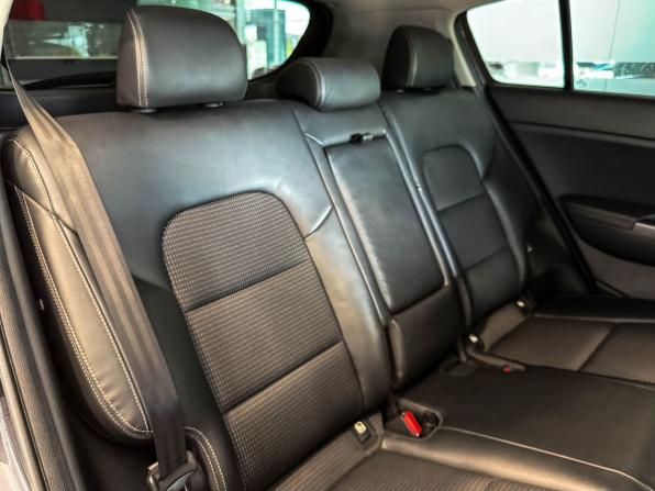 Kia Sportage IV с пробегом 2018 года, цена 1 775 000 рублей, 155931 км, внедорожник, Автокод Объявления