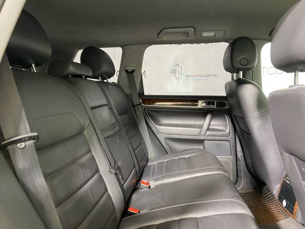Volkswagen Touareg I Рестайлинг с пробегом 2008 года, цена 979 000 рублей, 224276 км, внедорожник, Автокод Объявления
