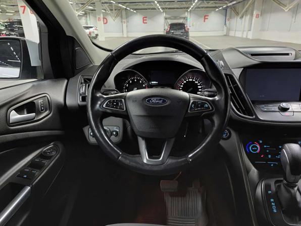 Ford Kuga II Рестайлинг с пробегом 2018 года, цена 1 702 000 рублей, 165056 км, внедорожник, Автокод Объявления