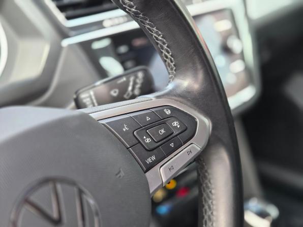 Volkswagen Tiguan II Рестайлинг с пробегом 2021 года, цена 2 599 000 рублей, 168000 км, внедорожник, Автокод Объявления