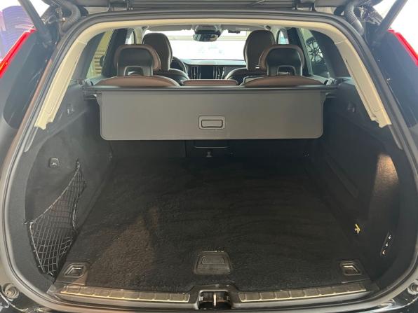 Volvo XC60 II с пробегом 2019 года, цена 3 659 900 рублей, 139282 км, внедорожник, Автокод Объявления