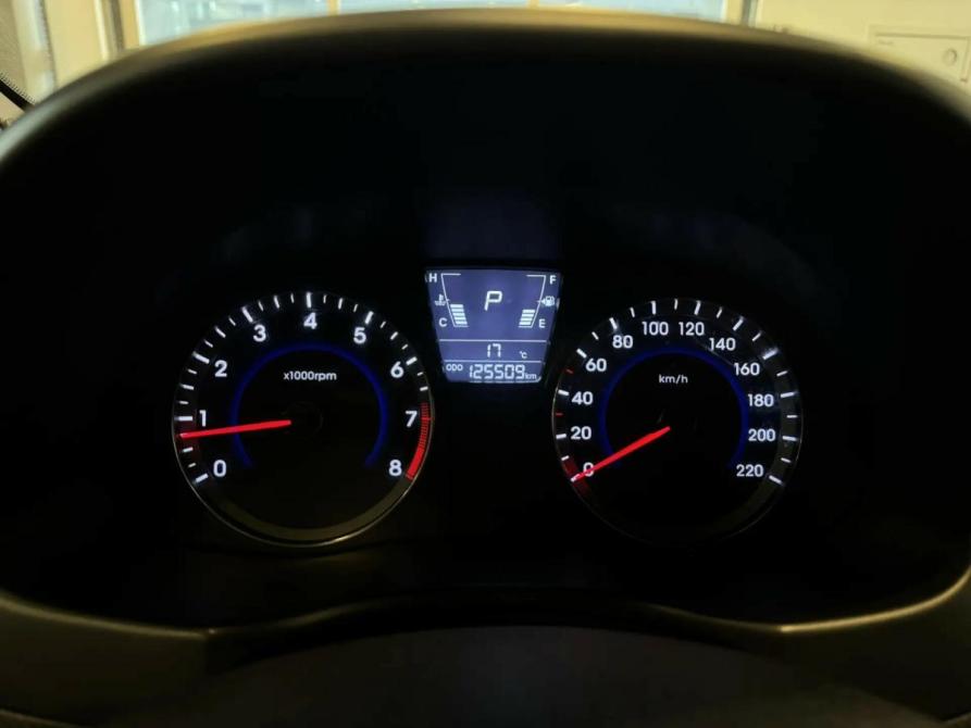 Hyundai Solaris I Подольск  - изображение 19