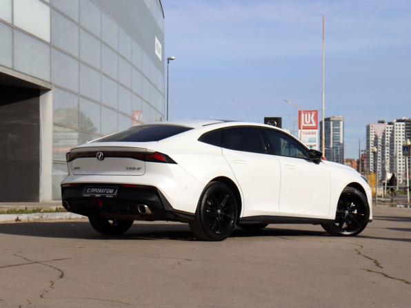 Changan UNI-V I с пробегом 2023 года, цена 2 299 000 рублей, 24289 км, лифтбек, Автокод Объявления