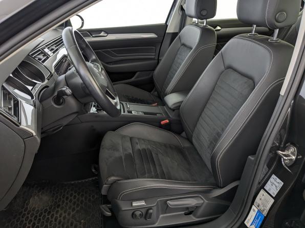 Volkswagen Passat B8 Рестайлинг с пробегом 2020 года, цена 2 500 000 рублей, 33972 км, седан, Автокод Объявления