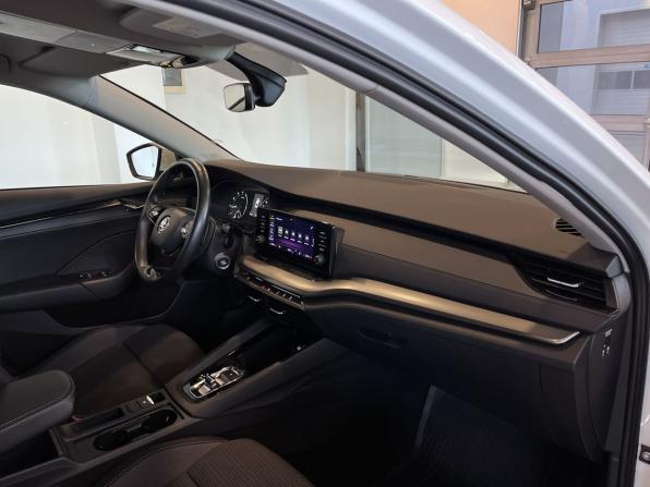 Skoda Octavia IV (A8) с пробегом 2021 года, цена 2 390 000 рублей, 103261 км, лифтбек, Автокод Объявления