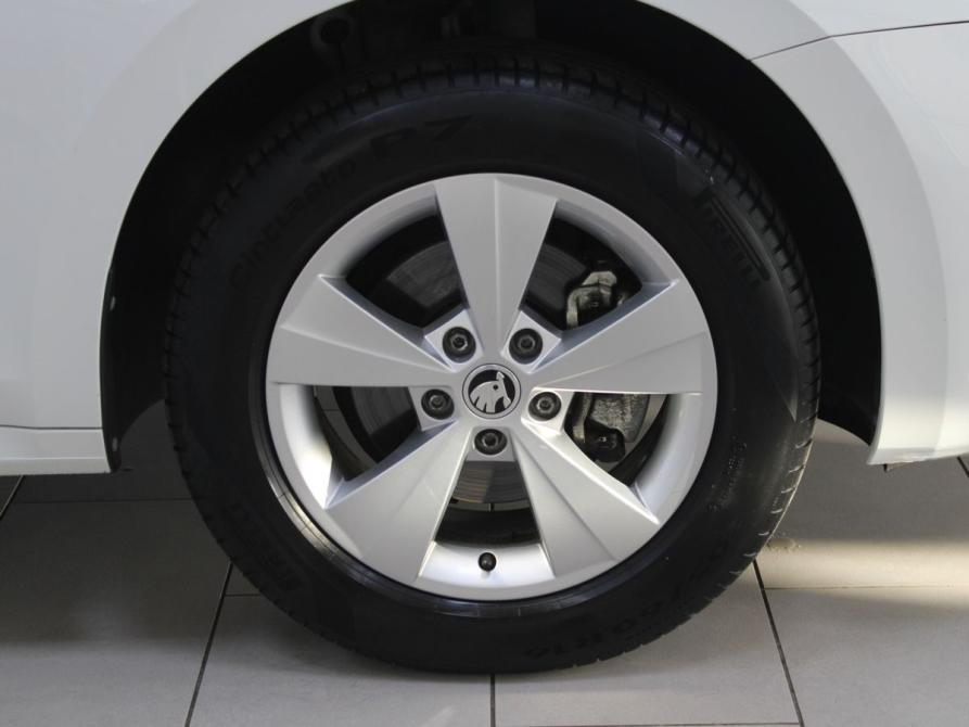 Skoda Octavia IV (A8) Старый Оскол  - изображение 22