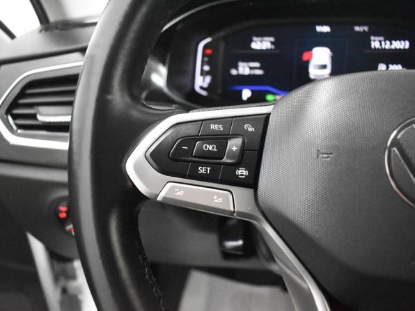 Volkswagen Polo VI с пробегом 2021 года, цена 1 950 200 рублей, 69830 км, лифтбек, Автокод Объявления
