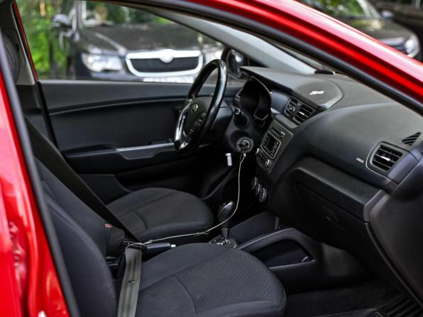 Kia Rio III Рестайлинг с пробегом 2016 года, цена 798 000 рублей, 115903 км, хэтчбек, Автокод Объявления
