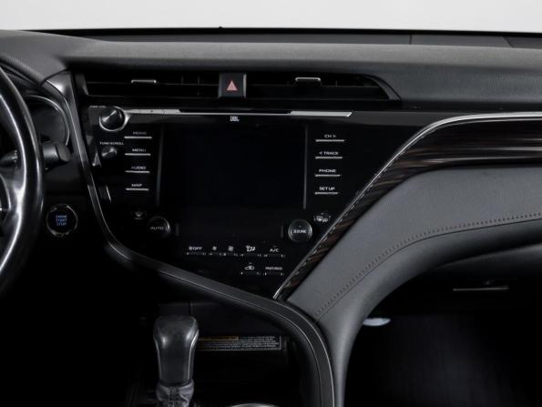 Toyota Camry VIII (XV70) с пробегом 2019 года, цена 2 649 000 рублей, 166876 км, седан, Автокод Объявления