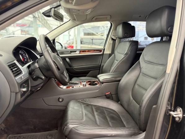 Volkswagen Touareg II с пробегом 2011 года, цена 1 695 000 рублей, 270000 км, внедорожник, Автокод Объявления