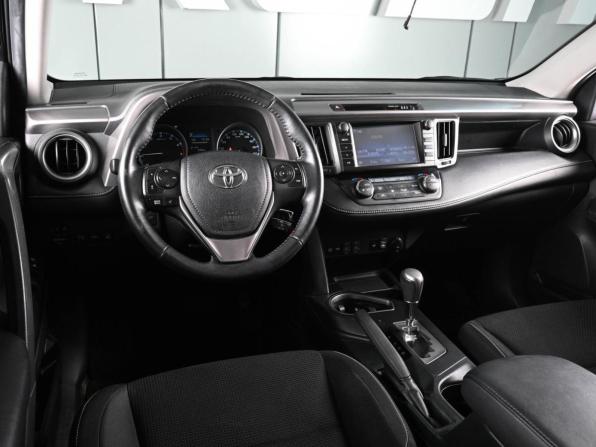 Toyota RAV4 IV (XA40) Рестайлинг с пробегом 2017 года, цена 2 379 000 рублей, 82227 км, внедорожник, Автокод Объявления