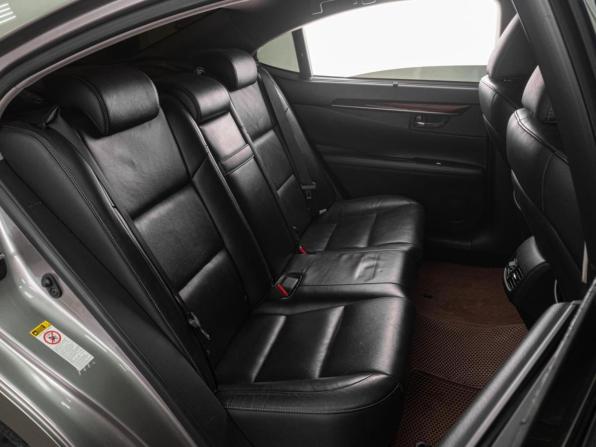 Lexus ES VI Рестайлинг с пробегом 2015 года, цена 2 359 000 рублей, 256772 км, седан, Автокод Объявления