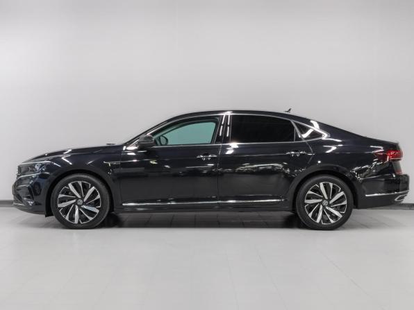 Volkswagen Passat B8 Рестайлинг с пробегом 2023 года, цена 3 450 000 рублей, 27903 км, седан, Автокод Объявления