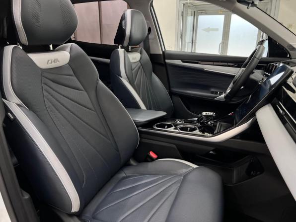 Geely Atlas II с пробегом 2024 года, цена 3 090 000 рублей, 30174 км, внедорожник, Автокод Объявления