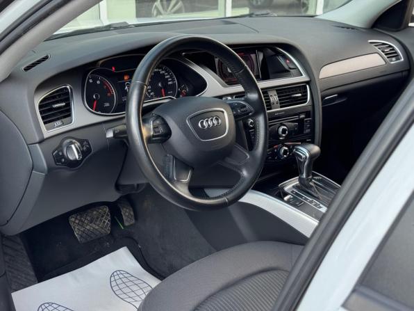 Audi A4 IV (B8) Рестайлинг с пробегом 2012 года, цена 1 179 000 рублей, 210458 км, седан, Автокод Объявления