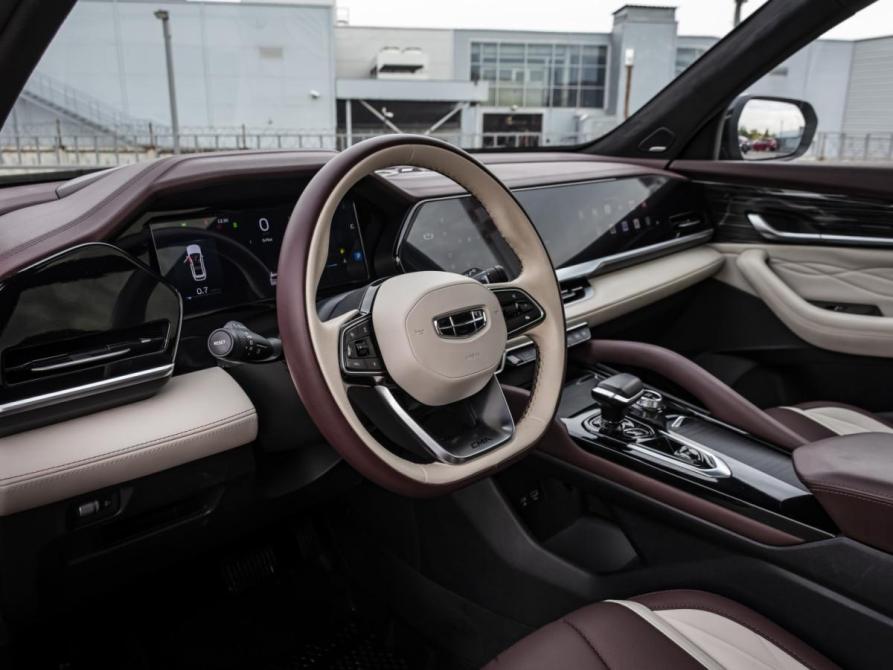 Geely Monjaro I Москва  - изображение 10