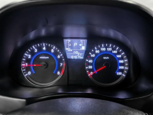 Hyundai Solaris I Рестайлинг с пробегом 2015 года, цена 999 000 рублей, 164000 км, седан, Автокод Объявления