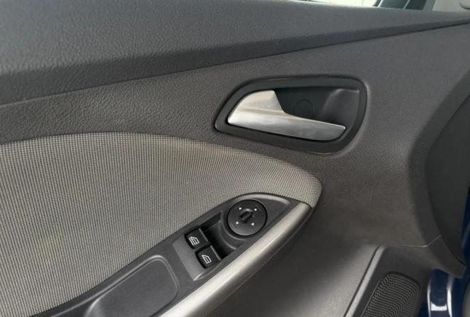 Ford Focus III с пробегом 2011 года, цена 655 000 рублей, 174216 км, хэтчбек, Автокод Объявления