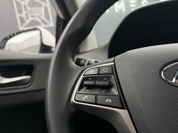 Hyundai Solaris II Рестайлинг с пробегом 2021 года, цена 1 606 000 рублей, 71749 км, седан, Автокод Объявления