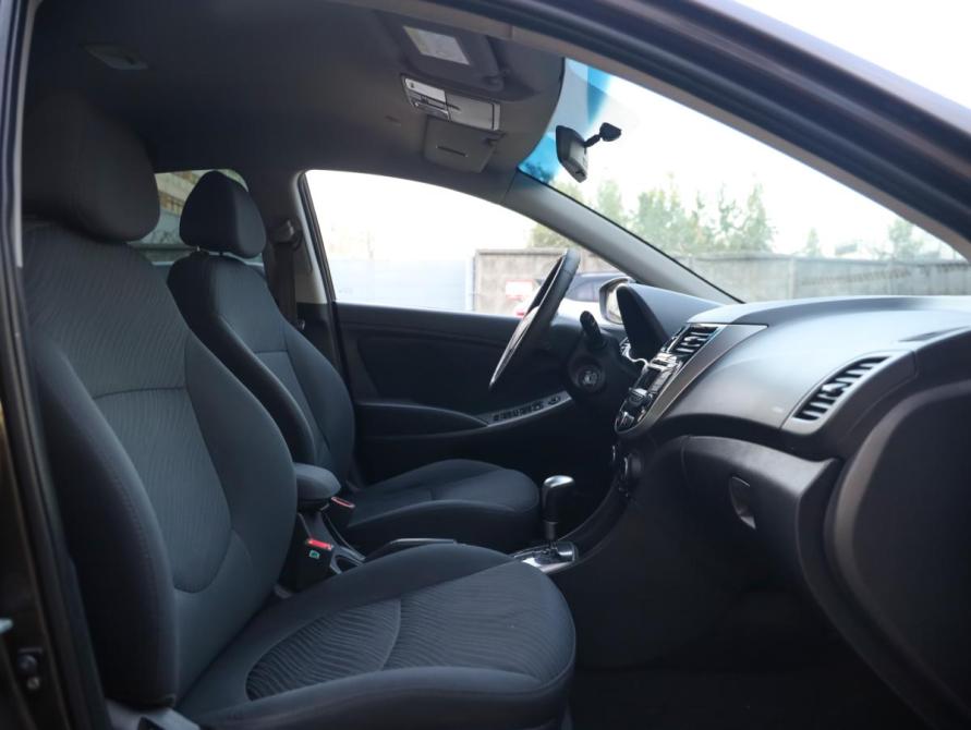 Hyundai Solaris I Рестайлинг Санкт-Петербург  - изображение 18