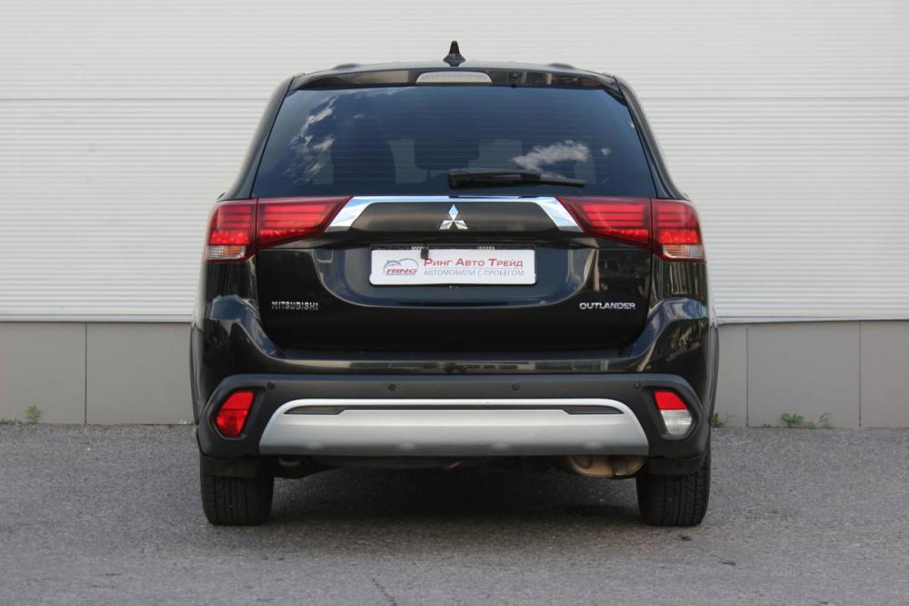 Mitsubishi Outlander III Рестайлинг 3 Белгород  - изображение 4