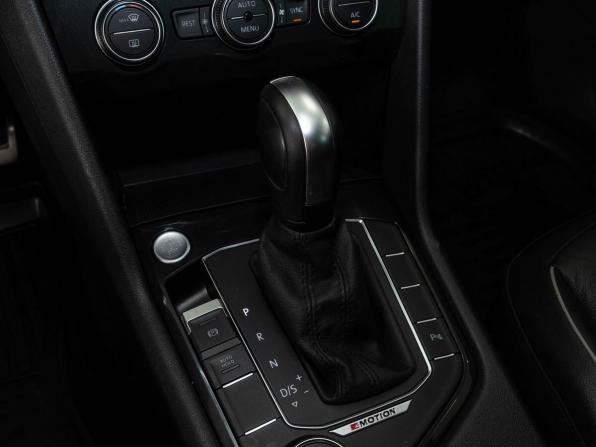 Volkswagen Tiguan II Рестайлинг с пробегом 2020 года, цена 2 850 000 рублей, 135875 км, внедорожник, Автокод Объявления