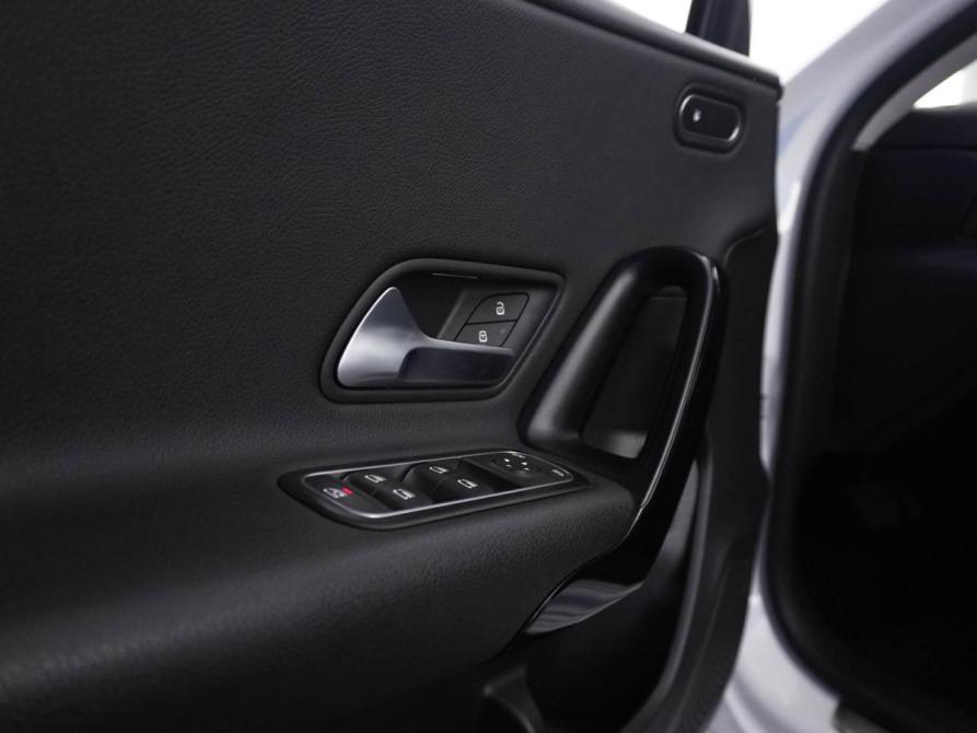 Mercedes-Benz A-Класс IV (W177) Москва  - изображение 18