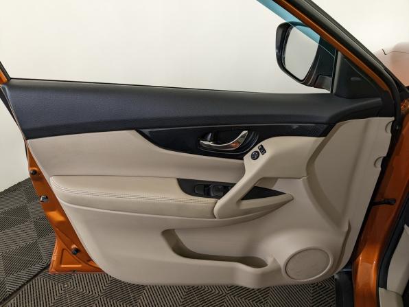 Nissan X-Trail III Рестайлинг с пробегом 2019 года, цена 2 350 000 рублей, 132228 км, внедорожник, Автокод Объявления
