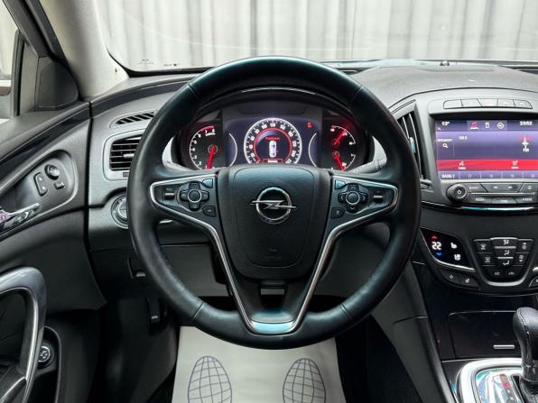 Opel Insignia I Рестайлинг с пробегом 2014 года, цена 1 279 000 рублей, 119499 км, универсал, Автокод Объявления
