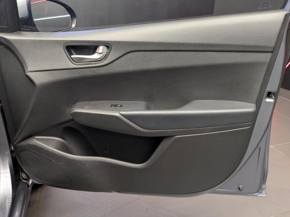 Hyundai Solaris II Рестайлинг с пробегом 2021 года, цена 1 550 000 рублей, 83226 км, седан, Автокод Объявления