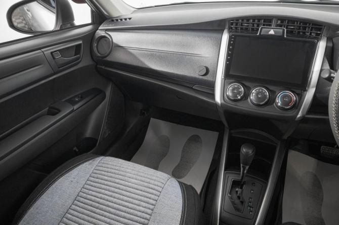 Toyota Corolla XI (E160 E170) Рестайлинг 2 с пробегом 2020 года, цена 1 539 000 рублей, 102000 км, универсал, Автокод Объявления