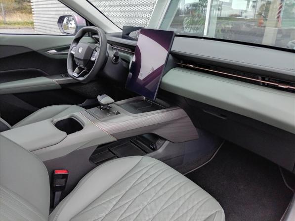 Changan Lamore с пробегом 2024 года, цена 2 040 000 рублей, 26006 км, седан, Автокод Объявления