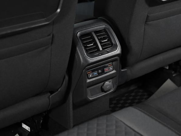 Volkswagen Tiguan II с пробегом 2018 года, цена 1 749 000 рублей, 144000 км, внедорожник, Автокод Объявления