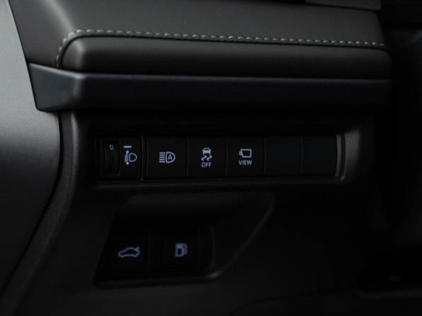 Toyota Camry IX (XV80) China Market с пробегом 2025 года, цена 4 398 888 рублей, 60 км, седан, Автокод Объявления