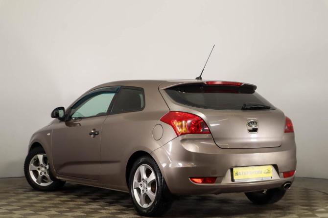 Kia Ceed I с пробегом 2008 года, цена 579 000 рублей, 279226 км, хэтчбек, Автокод Объявления