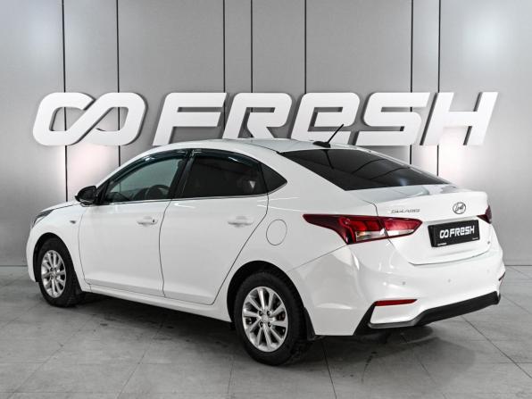 Hyundai Solaris II с пробегом 2018 года, цена 1 460 000 рублей, 153449 км, седан, Автокод Объявления