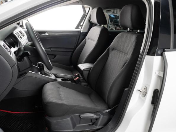 Volkswagen Jetta VI Рестайлинг с пробегом 2015 года, цена 1 149 000 рублей, 230142 км, седан, Автокод Объявления