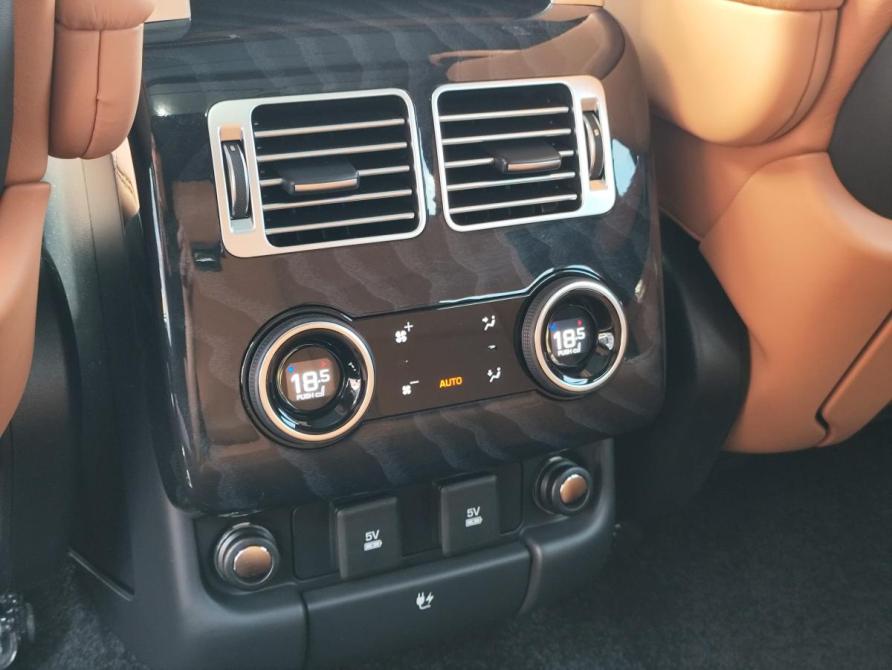Land Rover Range Rover IV Рестайлинг Санкт-Петербург  - изображение 22