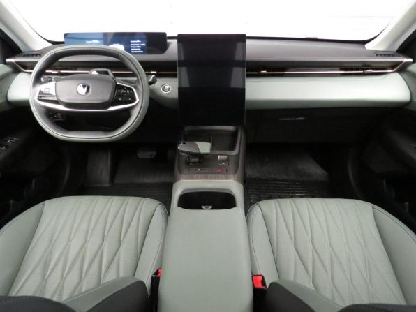 Changan Lamore с пробегом 2023 года, цена 1 970 000 рублей, 18702 км, седан, Автокод Объявления