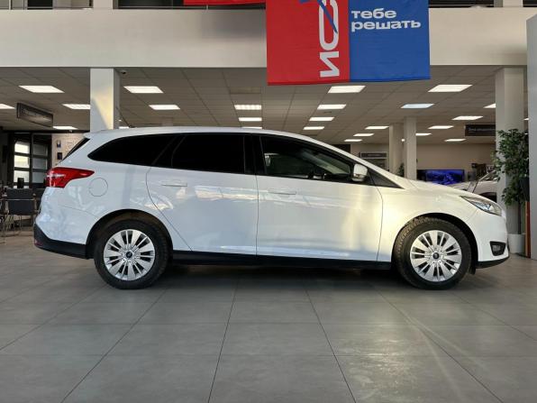 Ford Focus III Рестайлинг с пробегом 2017 года, цена 902 000 рублей, 191300 км, универсал, Автокод Объявления