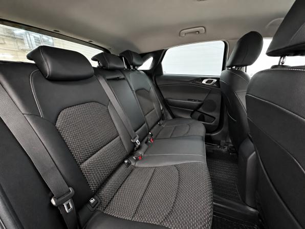 Kia Ceed III с пробегом 2019 года, цена 1 390 000 рублей, 195198 км, хэтчбек, Автокод Объявления