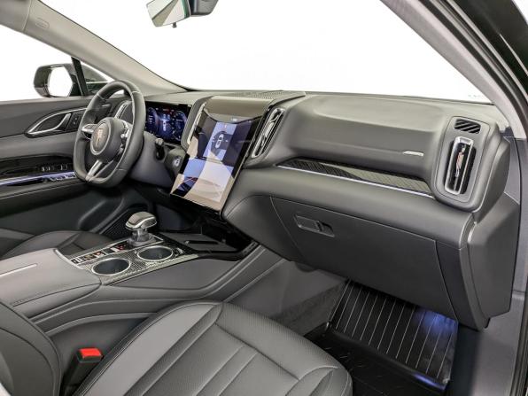 Hongqi HS3 с пробегом 2024 года, цена 2 845 000 рублей, 5479 км, внедорожник, Автокод Объявления