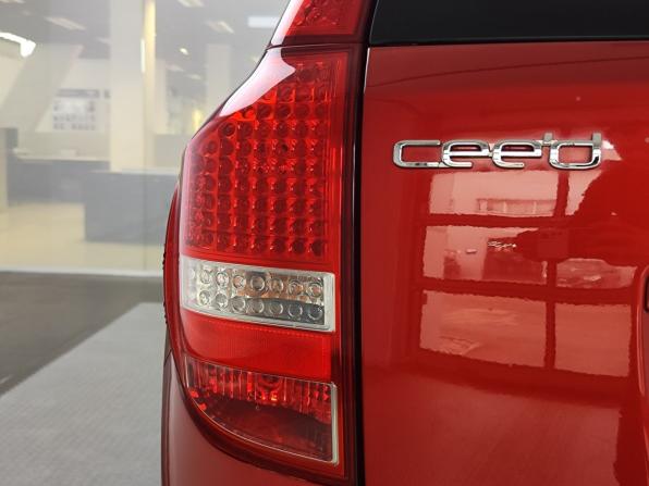 Kia Ceed I Рестайлинг с пробегом 2011 года, цена 705 000 рублей, 209200 км, универсал, Автокод Объявления