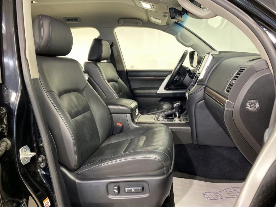 Toyota Land Cruiser 200 Series Рестайлинг 2 Санкт-Петербург  - изображение 14