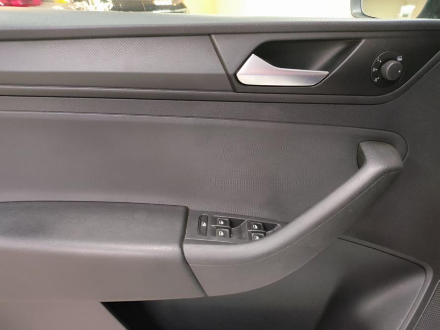 Volkswagen Polo VI Москва  - изображение 19
